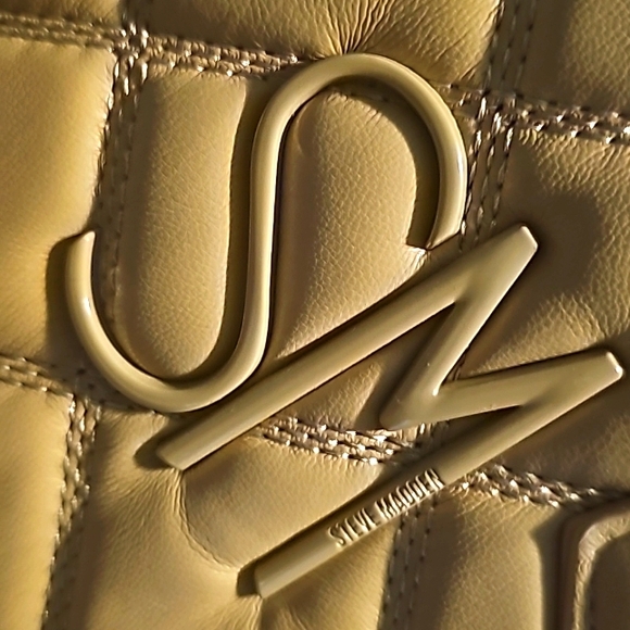 Steve Madden SM Logo Plaque Satchel, Taupe, Handles, Zip Closure - Picture 6 of 11